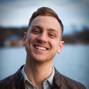 Meet your Posher, Logan